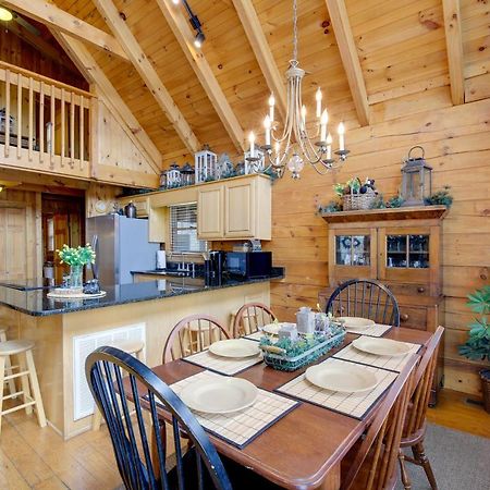 Smoky Mountains Cabin With Hot Tub, Deck And Views! Сев'єрвілл Екстер'єр фото
