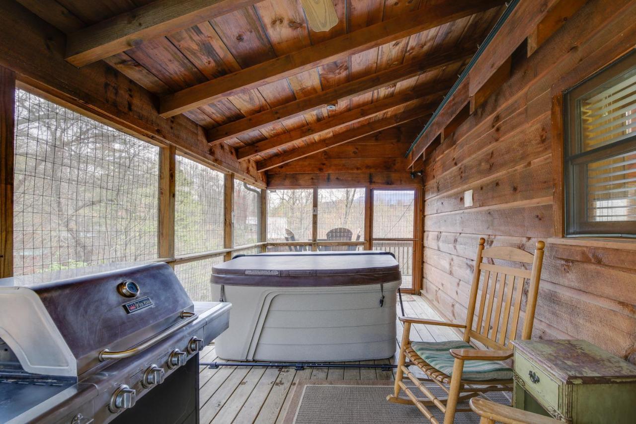 Smoky Mountains Cabin With Hot Tub, Deck And Views! Сев'єрвілл Екстер'єр фото